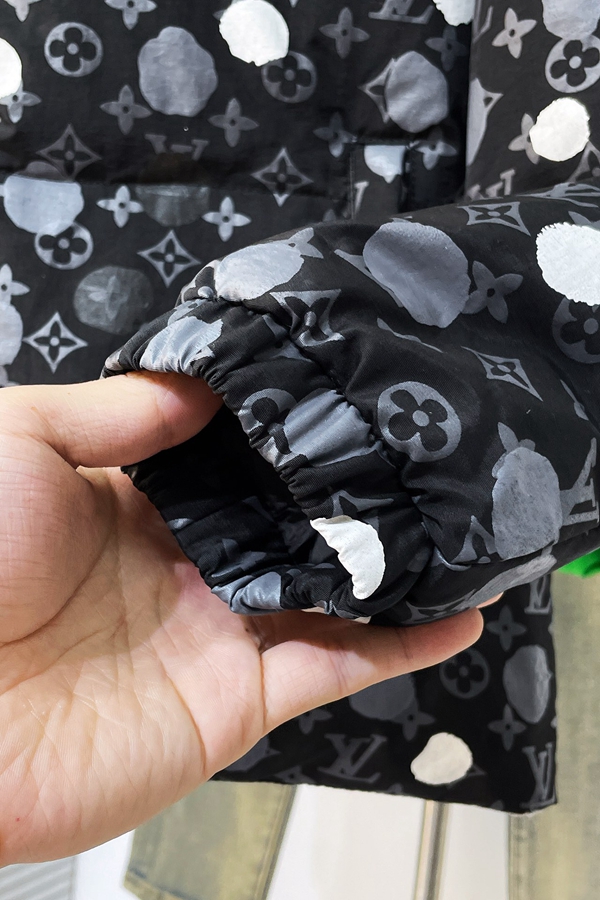 ハイクオリティダウンジャケット着用イメージ